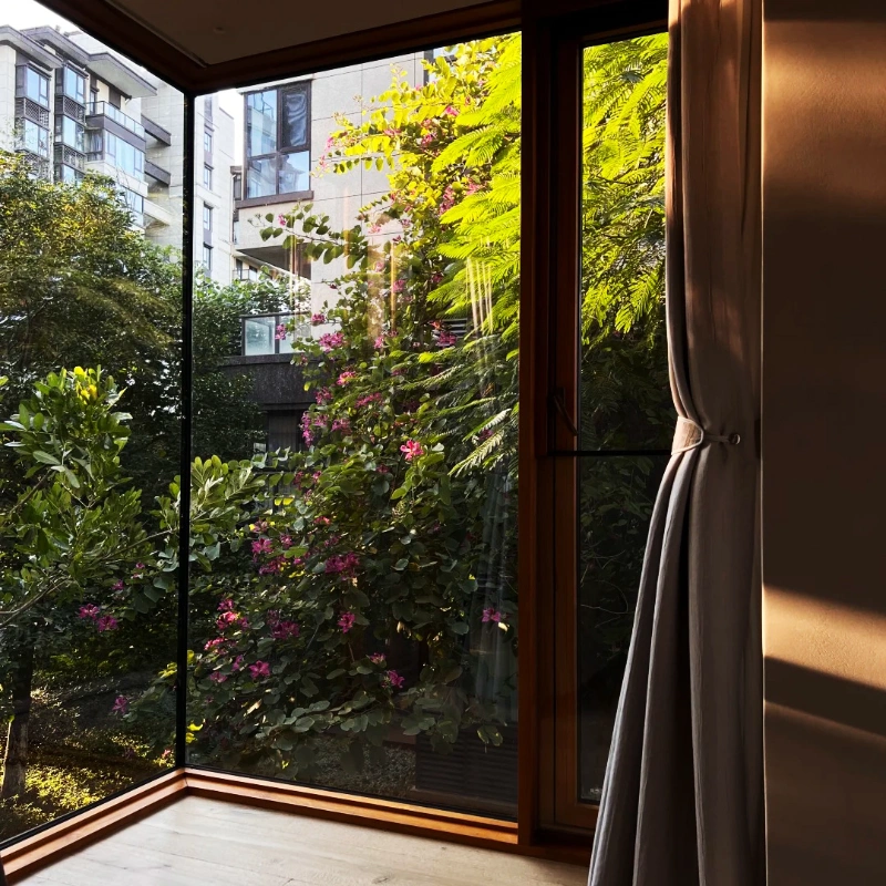 Energy Efficient Wood Grain Aluminum-Plastic Co-Extruded Tilt-and-Turn Windows for Houses - Image 4