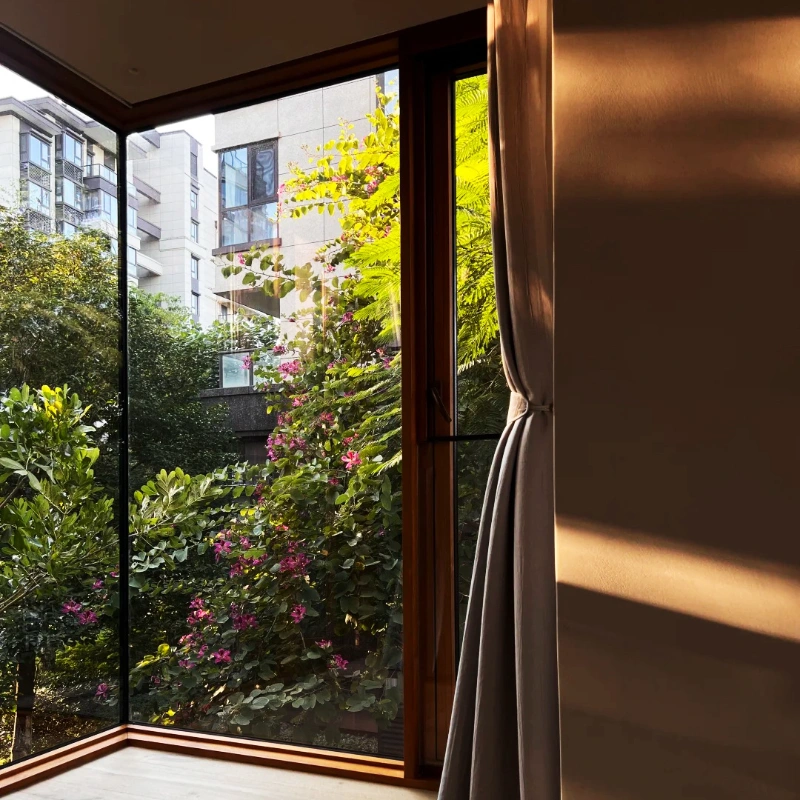 Energy Efficient Wood Grain Aluminum-Plastic Co-Extruded Tilt-and-Turn Windows for Houses - Image 2