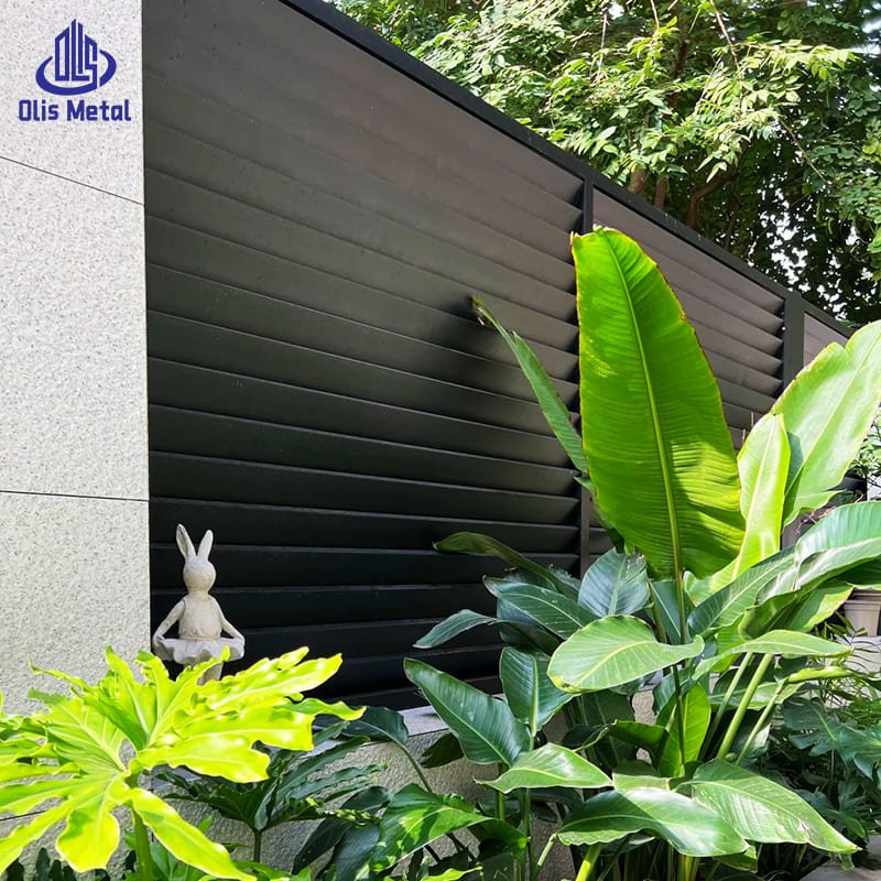 Olis Matte Black Horizontal Aluminum Privacy Fence - Image 5