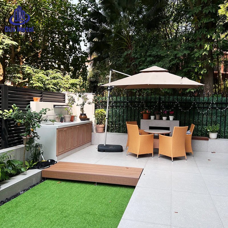 Olis Matte Black Horizontal Aluminum Privacy Fence - Image 6