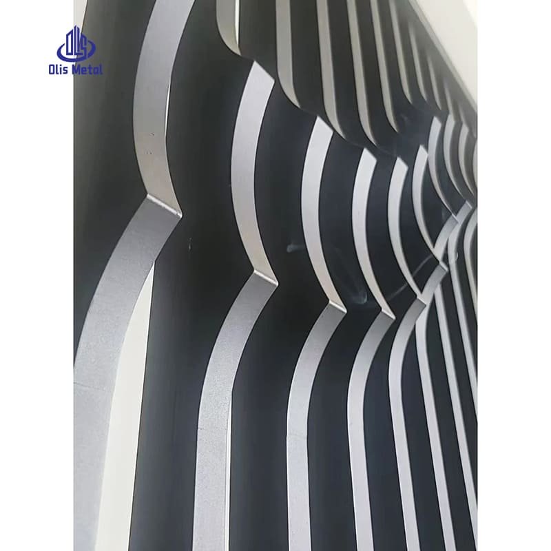 Black Aluminum Balcony Railing | Elegant Precision-Crafted Wavy Outdoor Railing Fence - Image 2